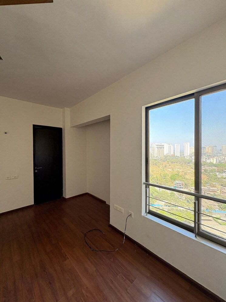 Bedroom, lodha-luxuria 3 Bedroom 1400 Sq.Ft. Apartment In Majiwada Thane 8716883