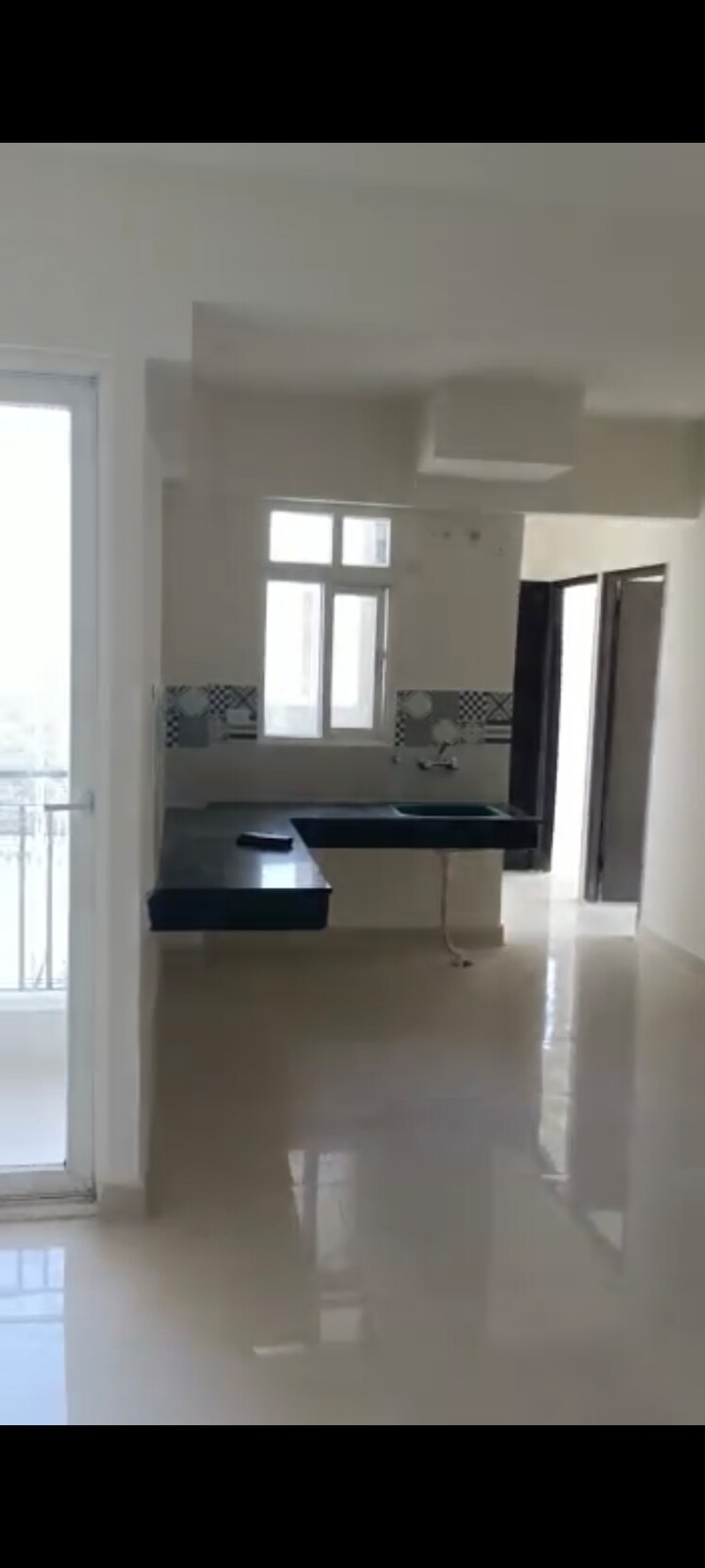 Kitchen, signature-the-serenas 2 Bedroom 614 Sq.Ft. Apartment In Sohna Sector 36 Gurgaon 8716888