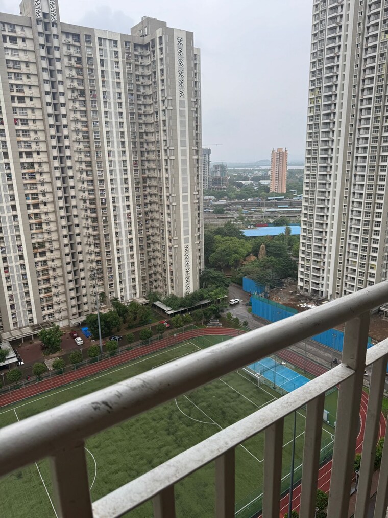 Balcony, lodha-amara-tower-6-and-22 2 Bedroom 735 Sq.Ft. Apartment In Kolshet Road Thane 8716893