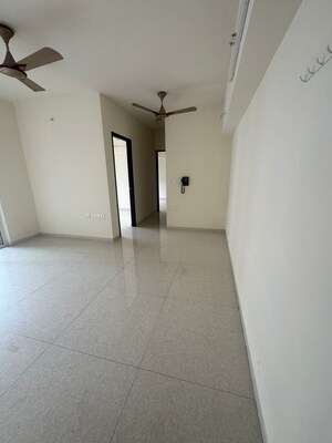 Room in 2 BHK Apartment at Lodha Amara Tower 6 and 22, Kolshet Road – for Sale