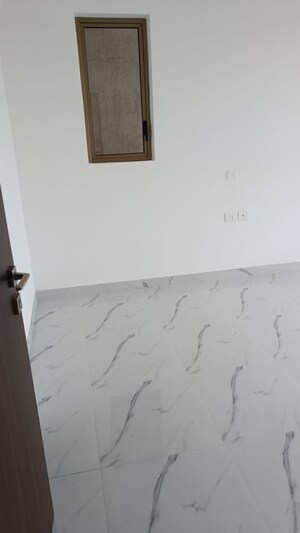 Room in 1 BHK Apartment at Raymond Ten X Habitat, Pokhran Road No Two – for Sale