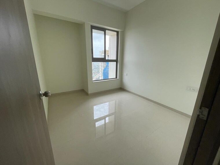 Room, kalpataru-paramount-b 1.5 Bedroom 527 Sq.Ft. Apartment In Kapur Bawdi Thane 8716900
