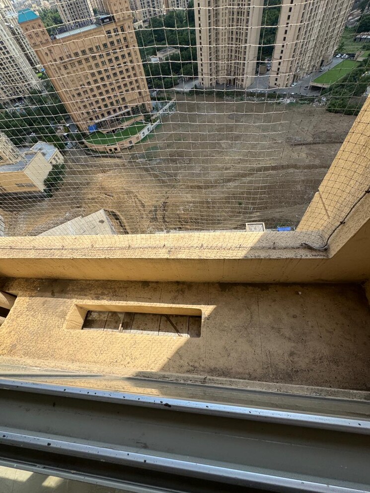 Swimming Pool, hiranandani-delanna 2 Bedroom 703 Sq.Ft. Apartment In Ghodbunder Road Thane 8716901