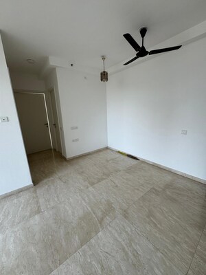 Room in 2 BHK Apartment at Hiranandani Delanna, Ghodbunder Road – for Sale