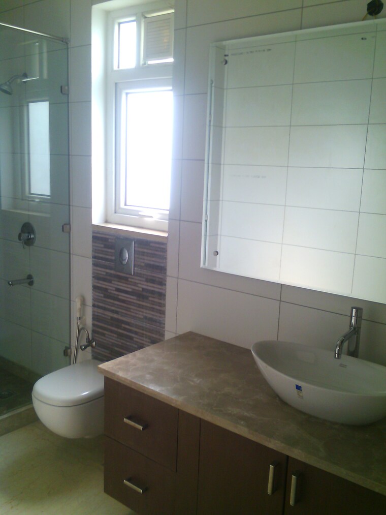Bathroom, jasola 4 Bedroom 3000 Sq.Ft. Builder Floor In Jasola Delhi 8716945