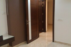 Room in 4 BHK Builder Floor at Jasola – for Sale