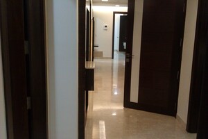 Room in 4 BHK Builder Floor at Jasola – for Sale