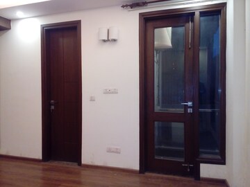 Room in 4 BHK Builder Floor at Jasola – for Sale