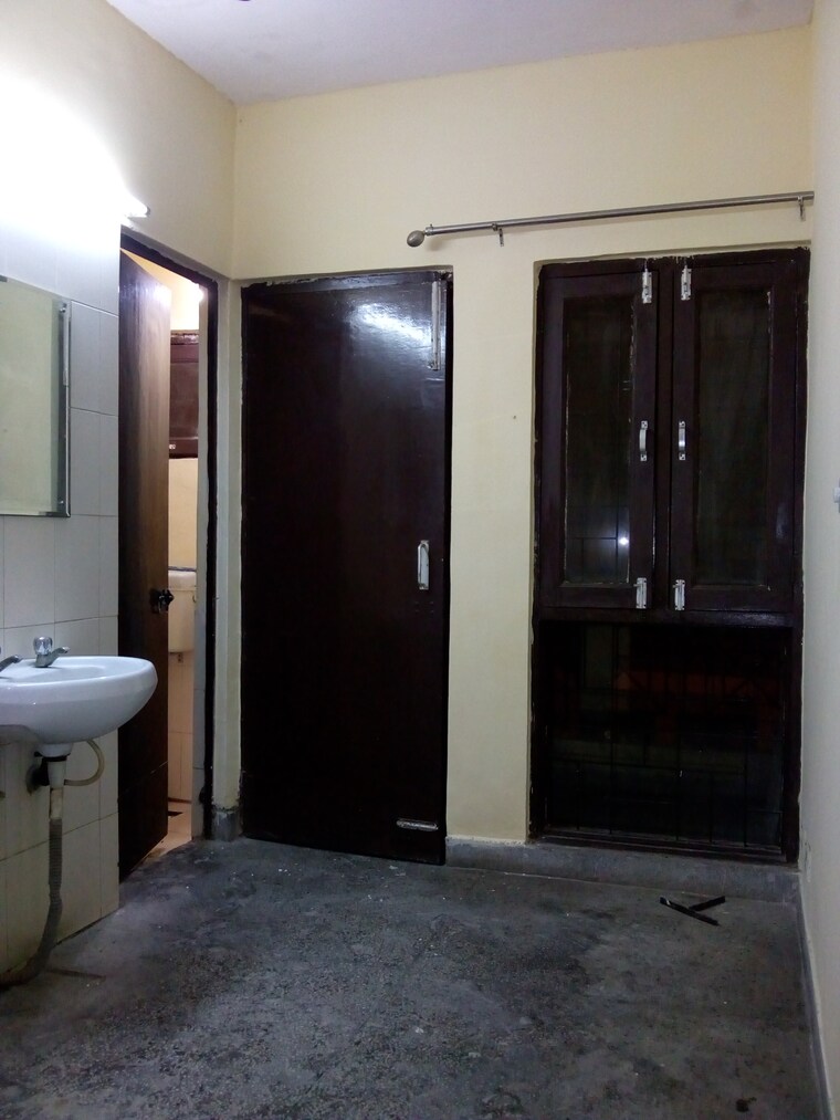 Room, molarband 1 Bedroom 516 Sq.Ft. Apartment In Molarband Delhi 8716947