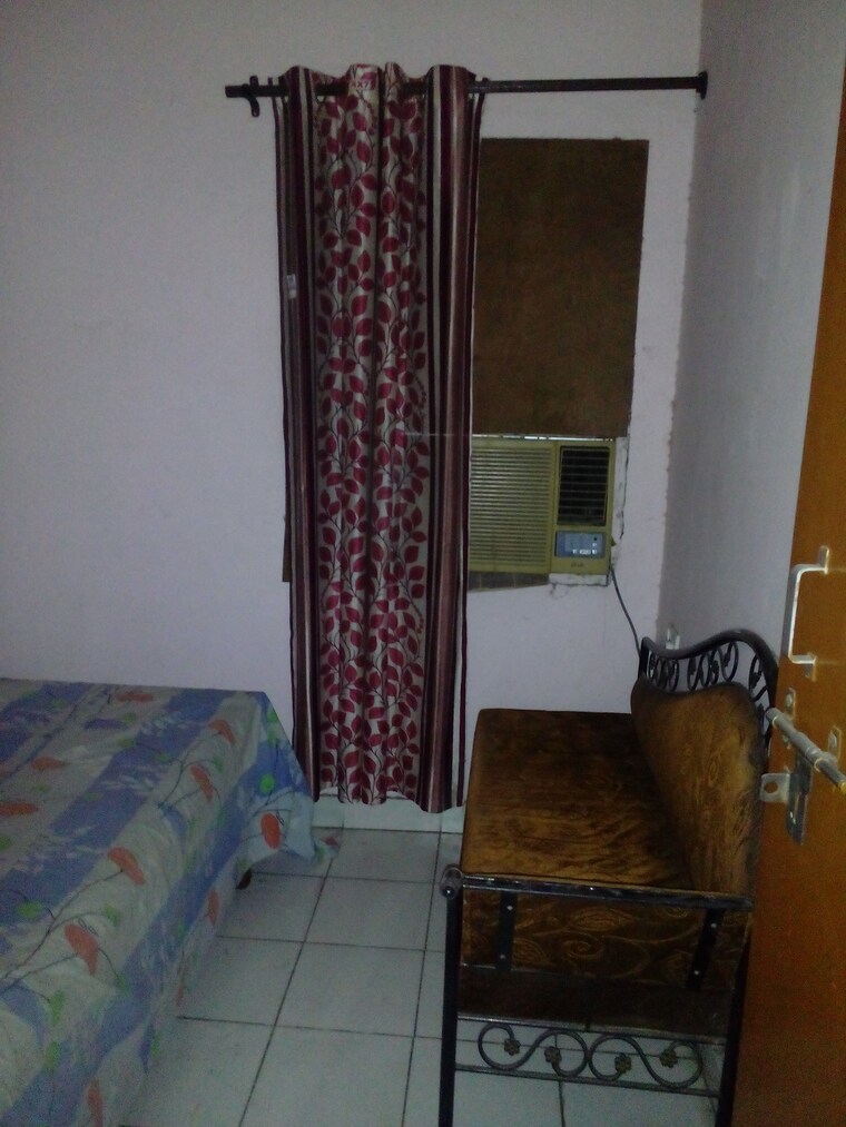 Room, jasola 2 Bedroom 750 Sq.Ft. Apartment In Jasola Delhi 8716953