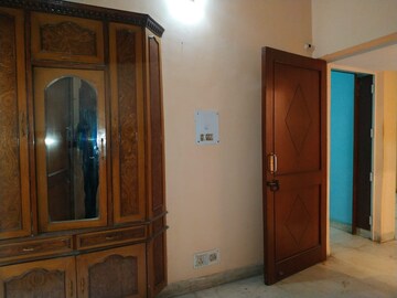Room in 2 BHK Apartment at Jasola – for Sale