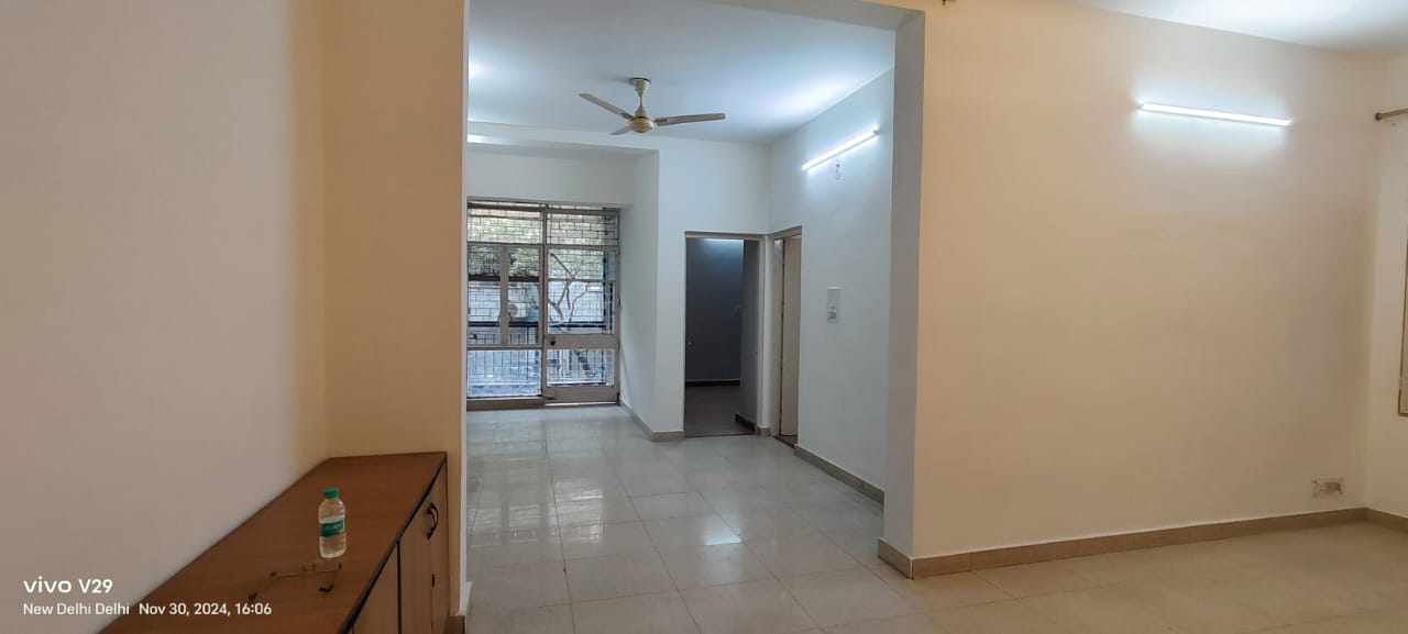 3 BHK + Study Room Apartment For Sale in RWA Jasola Sector 7