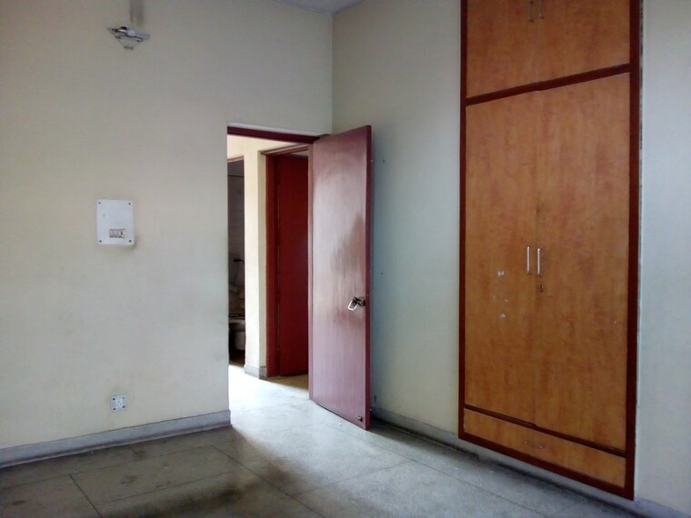Room, rwa-jasola-sector-8-sfs-flat 3 Bedroom 1400 Sq.Ft. Apartment In Jasola Delhi 8716959