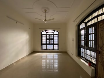 Building Lobby in 3 BHK Independent House at Gomti Nagar – for Rent