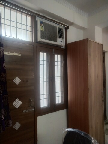 Room in 2 BHK Builder Floor at Sai Homes Sector 49, Sector 49 – for Rent