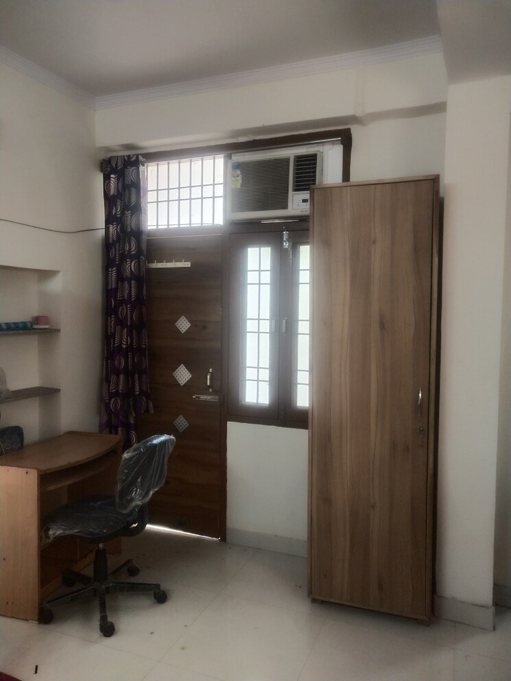 Room, sai-homes-sector-49 2 Bedroom 750 Sq.Ft. Builder Floor In Sector 49 Noida 8716976