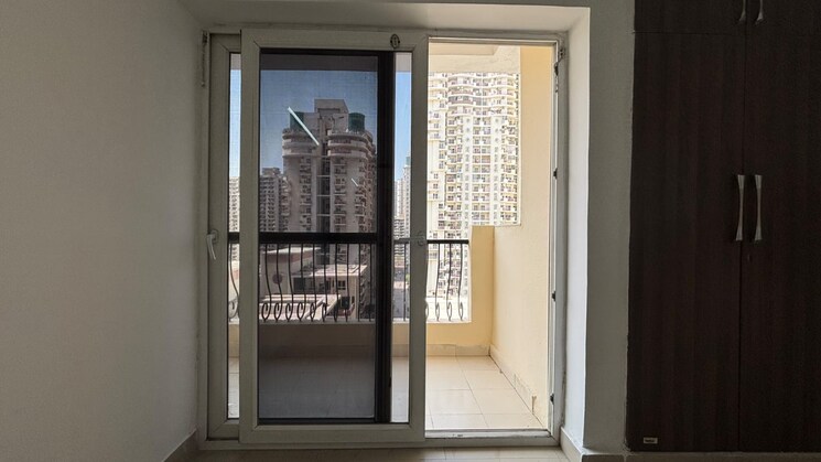 Room, nimbus-the-hyde-park 3 Bedroom 1320 Sq.Ft. Apartment In Sector 78 Noida 8716980