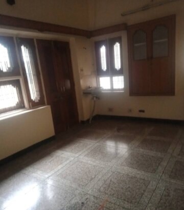 Room in 2 BHK Villa at Aliganj – for Rent