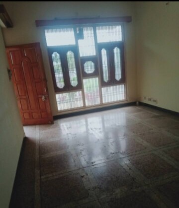 Bedroom in 2 BHK Villa at Aliganj – for Rent