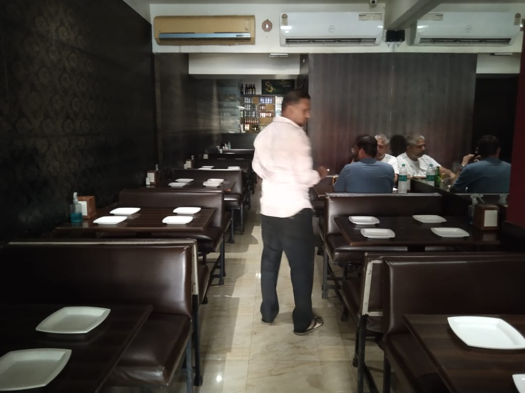 Retail Shop For Rent in Fsouth Municipal Building