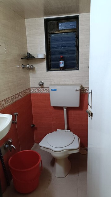 Bathroom in 1.5 BHK Apartment at Vakola – for Rent