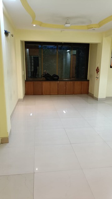 Room in 1.5 BHK Apartment at Vakola – for Rent