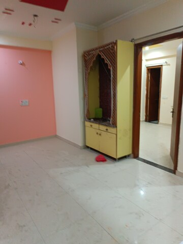 Room in 3 BHK Independent House at Prime City Greater Noida, Sector 3 Greater Noida – for Rent