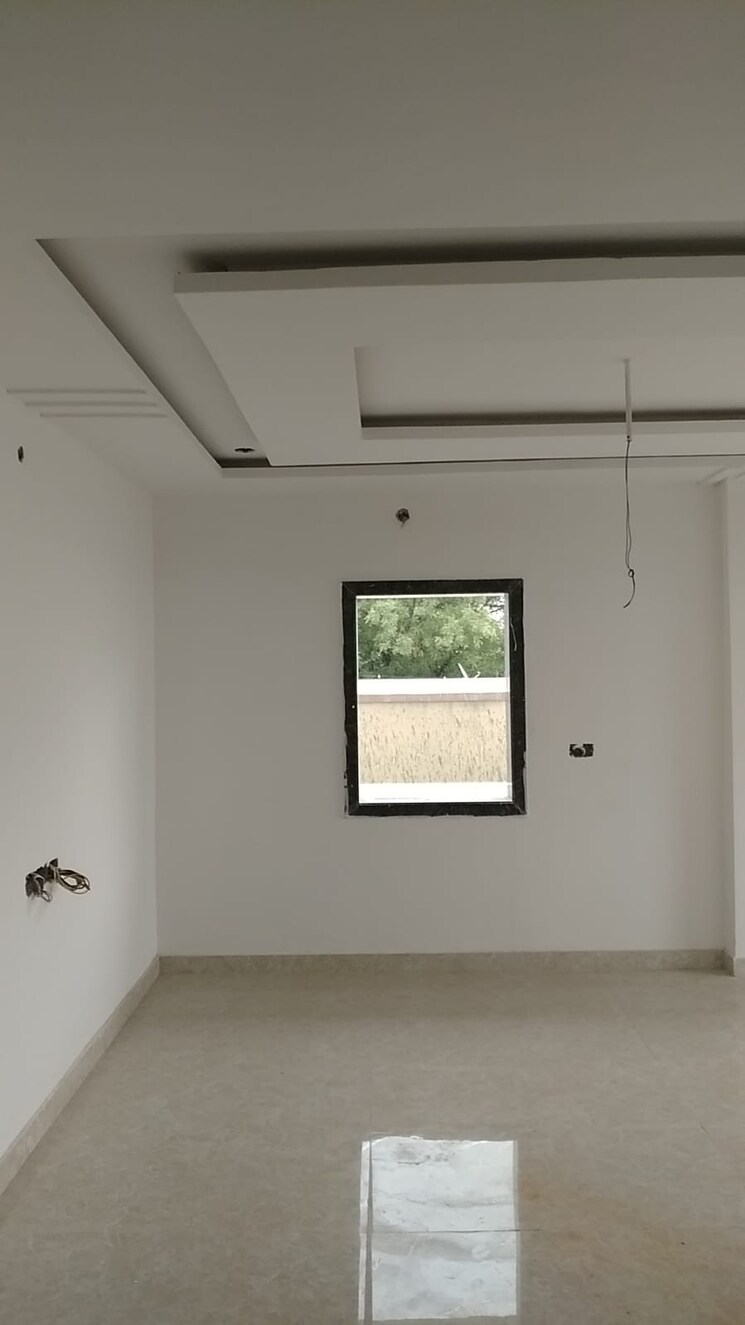 Room, sainikpuri 3 Bedroom 2000 Sq.Ft. Apartment In Sainikpuri Hyderabad 8717035