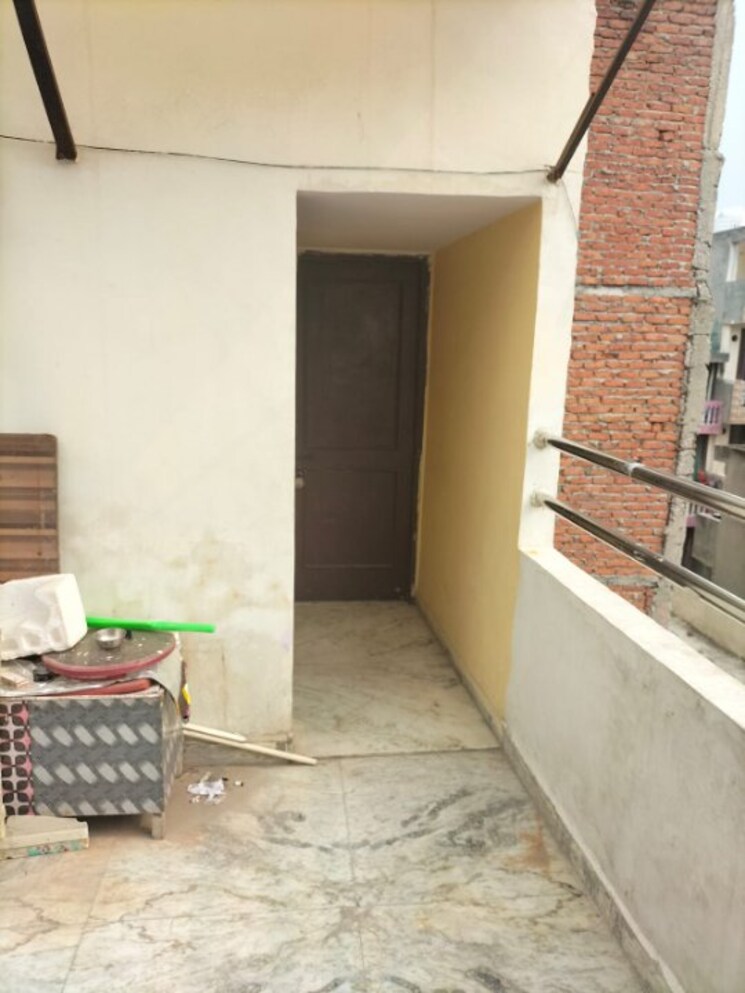 Balcony, vaishali sector 3 1 RK 400 Sq.Ft. Builder Floor In Vaishali Sector 3 Ghaziabad 8714674