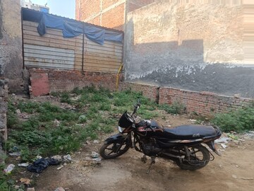  Plot For Sale in Sikandrabad