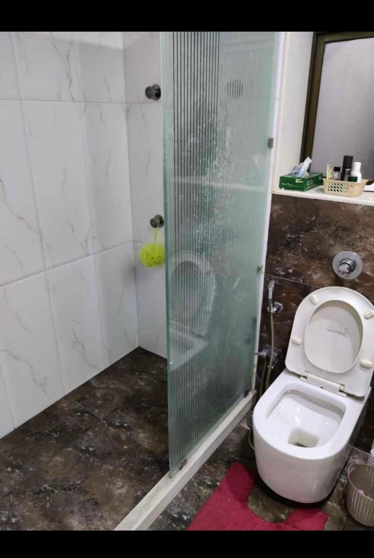 Bathroom, malad east Pg For Girls In Malad East 8717206