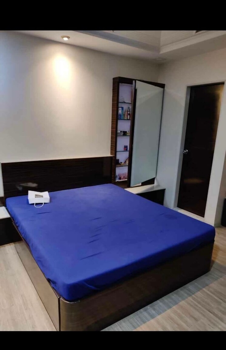Room, malad east Pg For Girls In Malad East 8717206