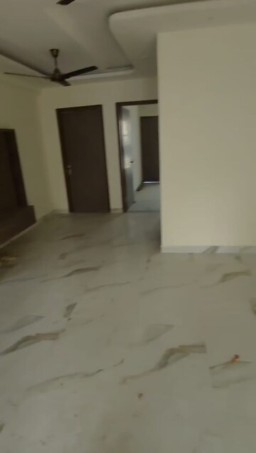 Room in 1 BHK Apartment at Auric City Homes, Sector 82 – for Sale