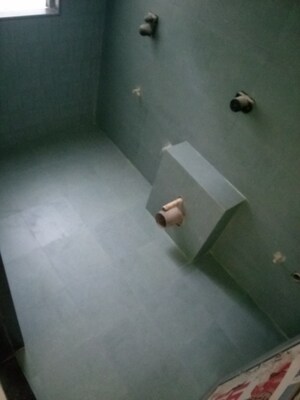 Room in 2 BHK Apartment at Goregaon West – for Sale