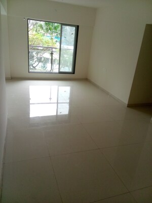 Room in 2 BHK Apartment at Goregaon West – for Sale