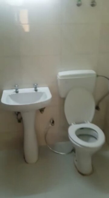 Bathroom in 3 BHK Apartment at Auric City Homes, Sector 82 – for Sale