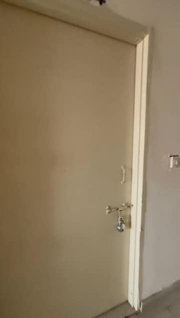 Furnished Amenities in 3 BHK Apartment at Auric City Homes, Sector 82 – for Sale