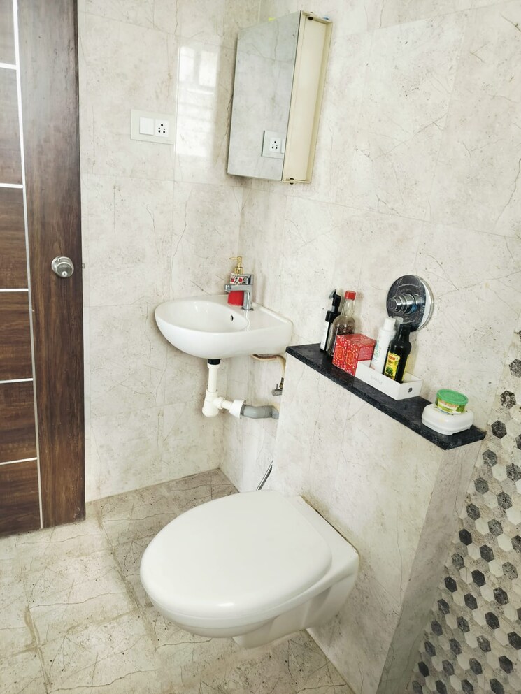 Bathroom, goel-ganga-acropolis 2 Bedroom 1200 Sq.Ft. Apartment In Baner Pune 8717336