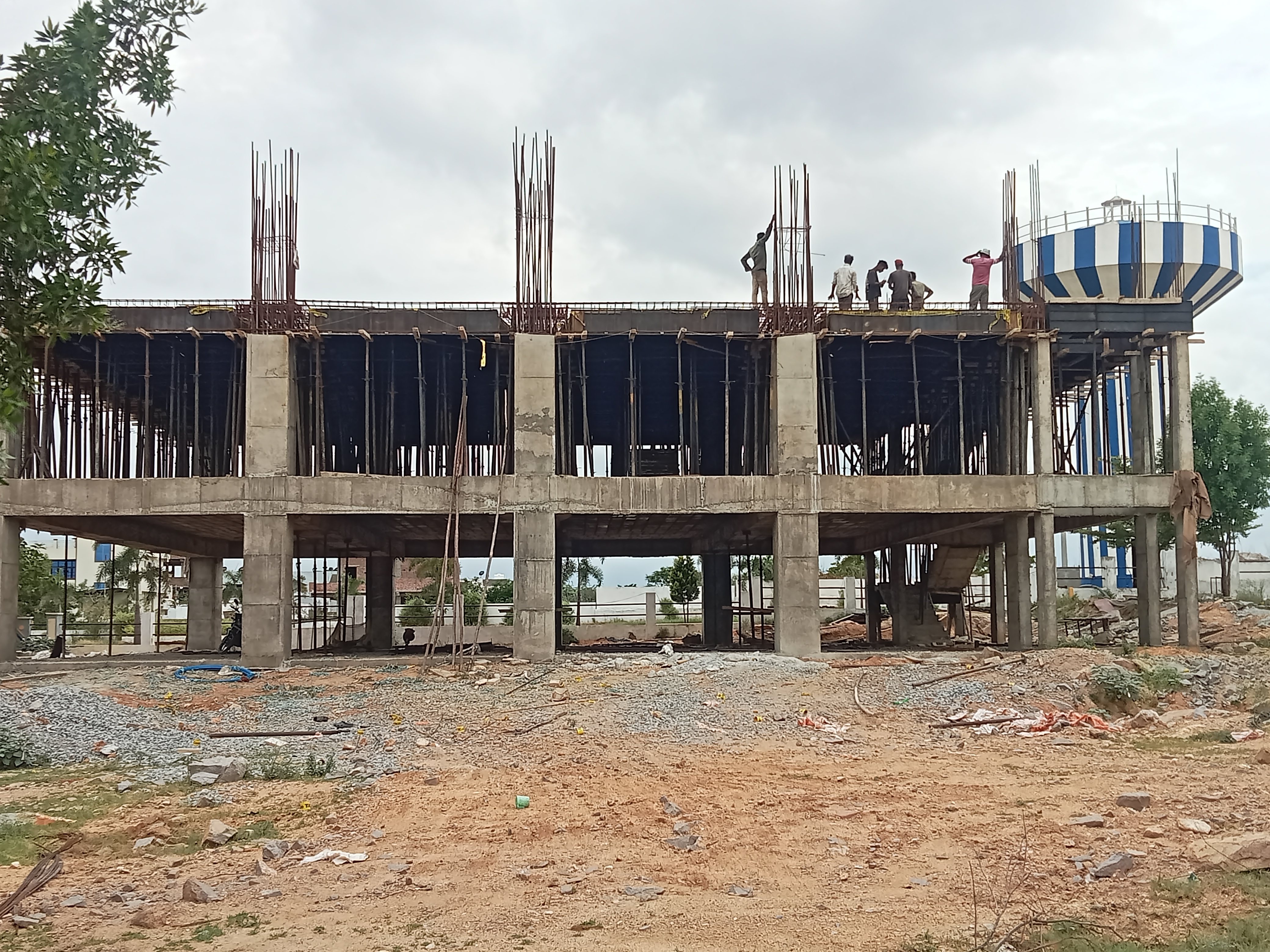 Plot For Sale in Akshita Golden Ridge