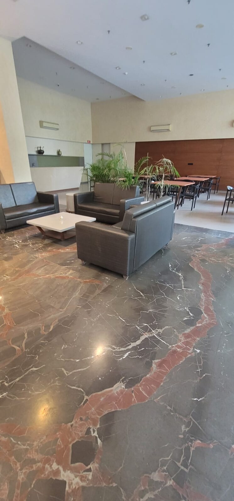 Living Room, ashram road Commercial Office Space 1910 Sq.Ft. In Ashram Road Ahmedabad 8717365