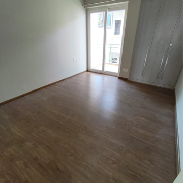 Room in 2 BHK Apartment at Central Park Cerise Suites, Sohna Sector 33 – for Rent