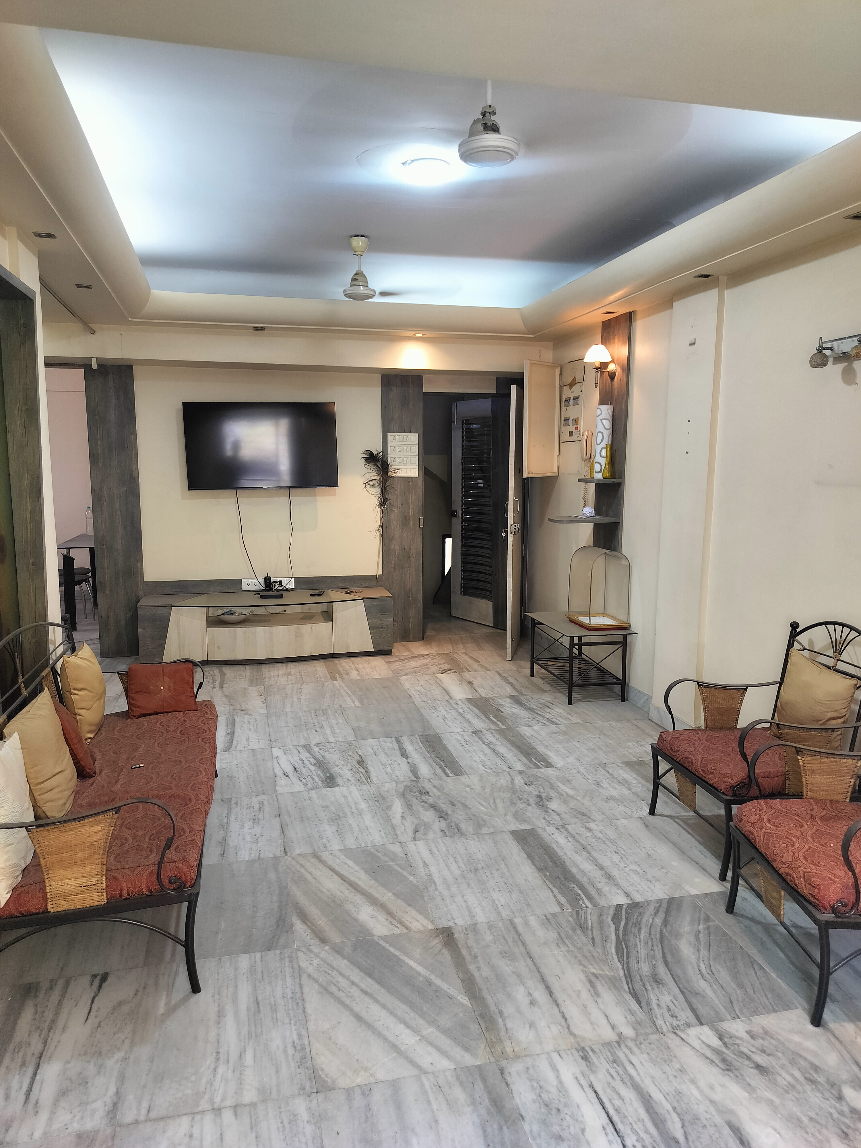 2.5 BHK Apartment For Sale in Garden Avenue