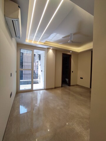 Room in 4 BHK Builder Floor at Saket – for Sale