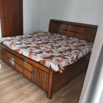 Bedroom in 3 BHK Apartment at Central Park Lake Front Towers, Sohna Sector 33 – for Rent