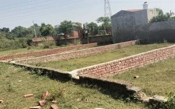 Plot For Sale in Sikandrabad