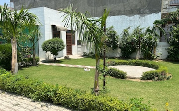 Plot For Sale in Sector 23