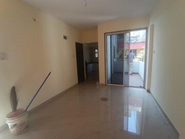 Room in 1.5 BHK Apartment at Katraj – for Sale