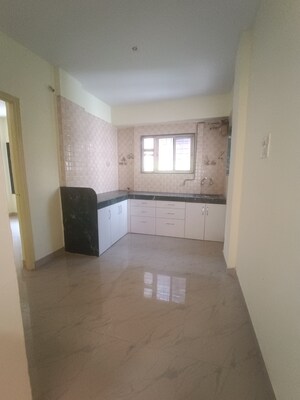 Room in 1.5 BHK Apartment at Katraj – for Sale