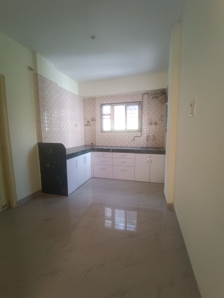 Room, katraj 1.5 Bedroom 630 Sq.Ft. Apartment In Katraj Pune 8717460