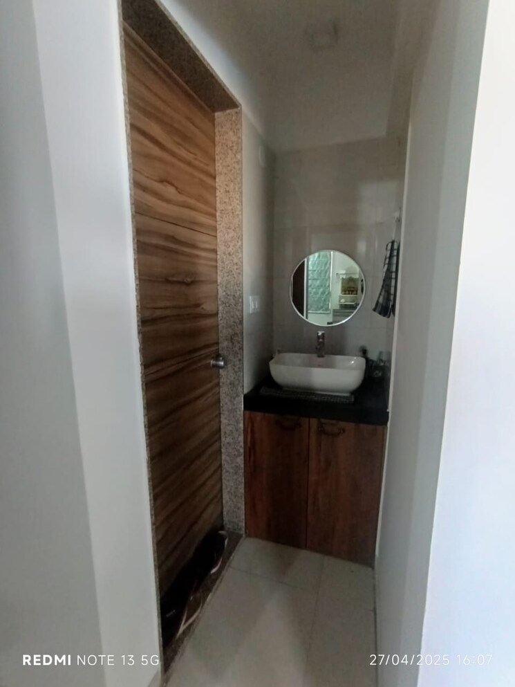 Bathroom, vj-yashone-infinitee 2 Bedroom 645 Sq.Ft. Apartment In Tathawade Pune 8717475